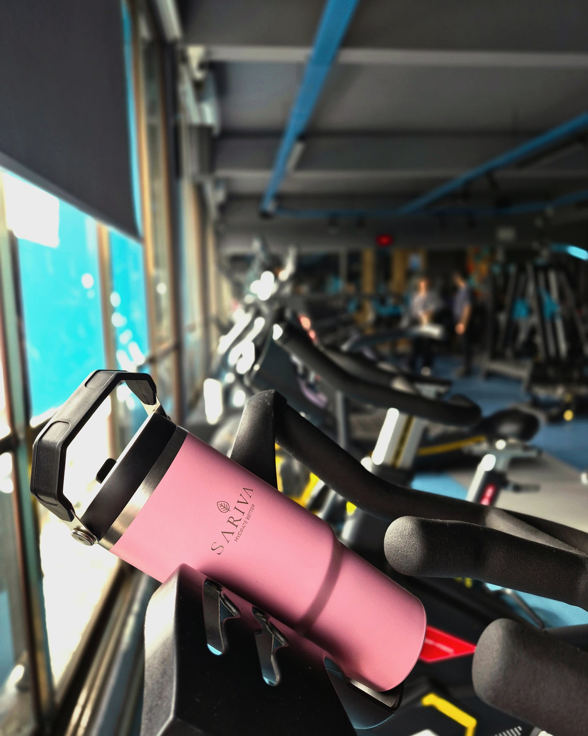 SARIVA Adventure — 900ml Insulated Bottle